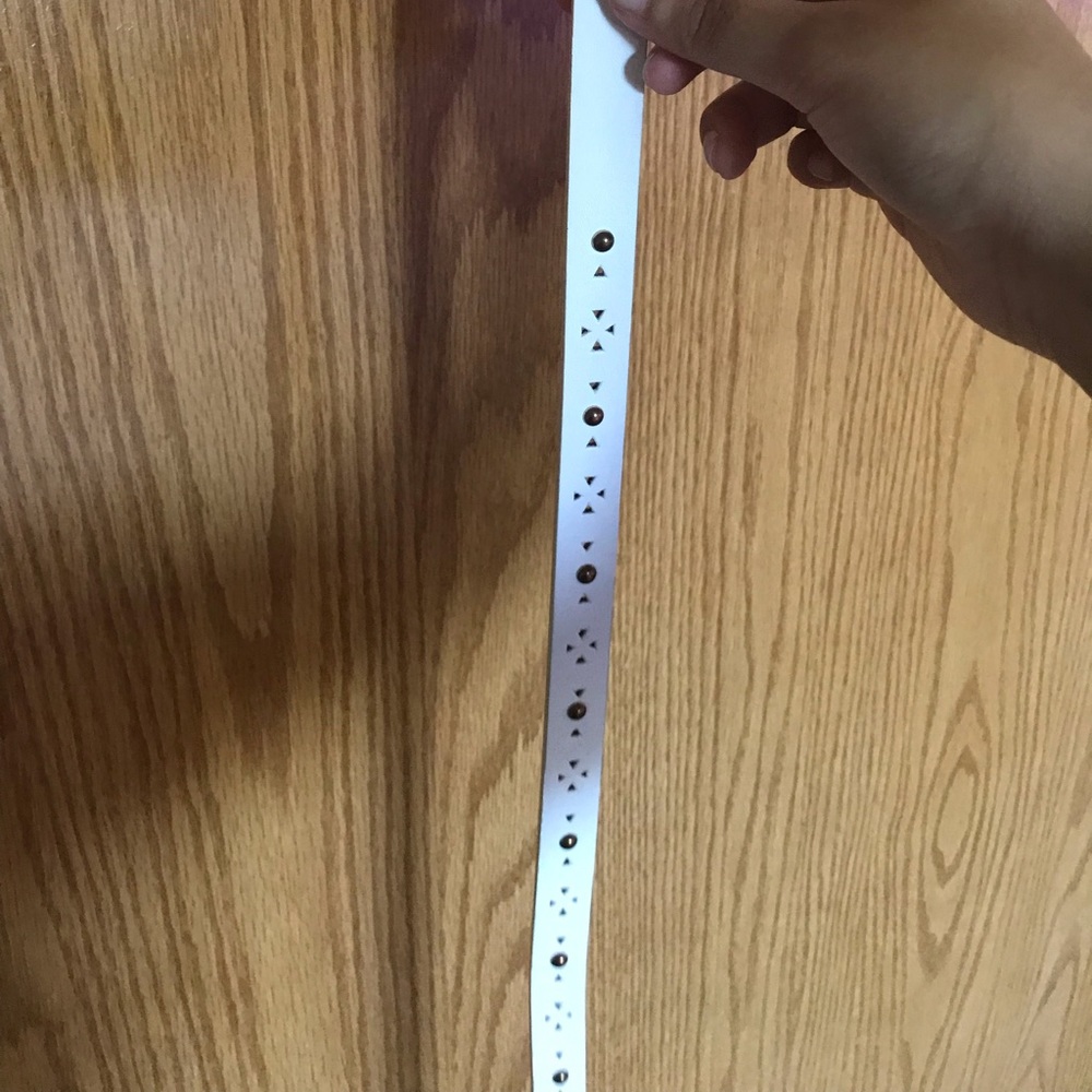 White women’s belt